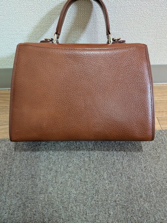 バック（ブランドバッグ）の商品画像 - 査定依頼日：2026年1月21日 - 最高査定価格：3,000円