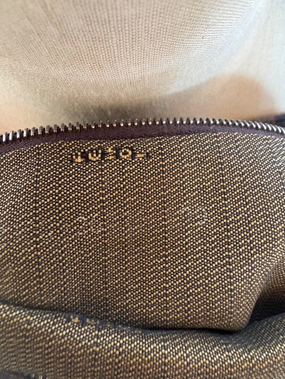 フェンディ  （ブランドバッグ）の商品画像 - 査定依頼日：2026年3月1日 - 最高査定価格：85,000円