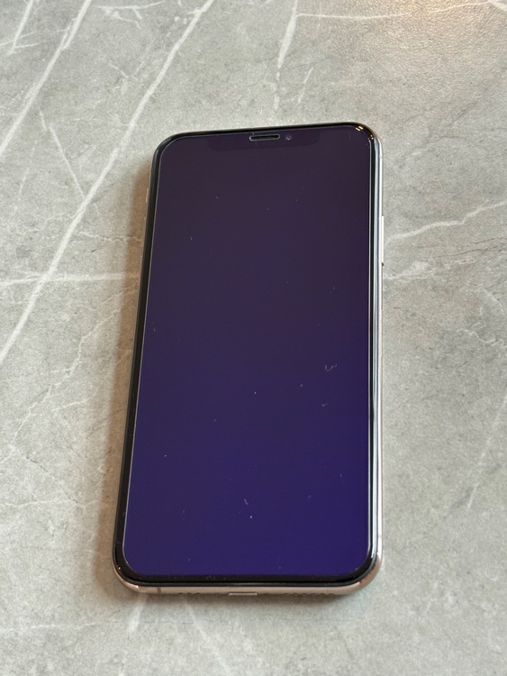 カラー:ゴールド（スマホ）の商品画像 - 査定依頼日：2025年6月8日 - 最高査定価格：24,000円