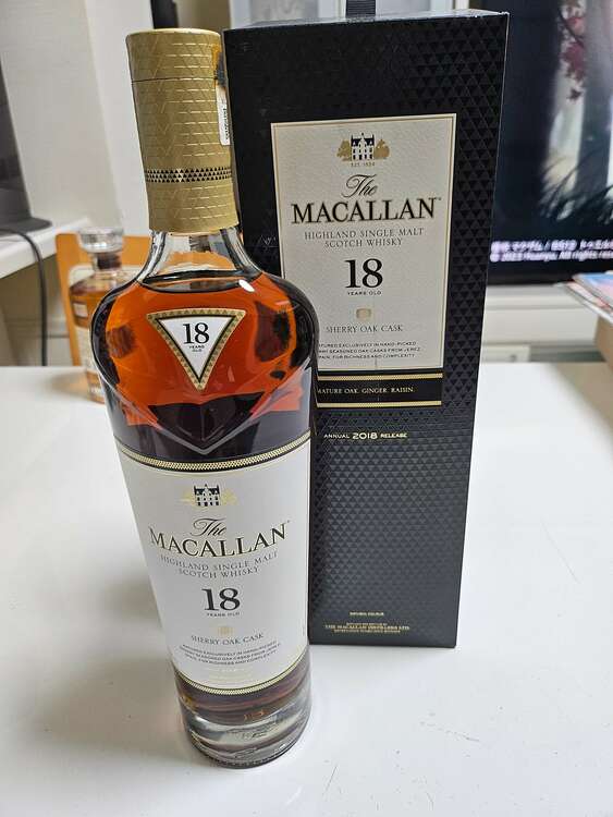 マッカラン18年（お酒）の商品画像 - 査定依頼日：2025年4月20日 - 最高査定価格：30,000円