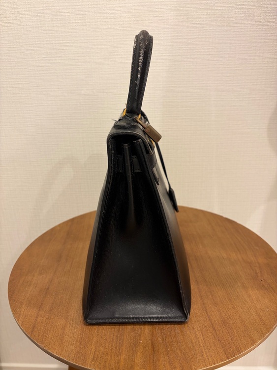 HERMES ケリー　ブラック（ブランドバッグ）の商品画像 - 査定依頼日：2025年11月8日 - 最高査定価格：950,000円