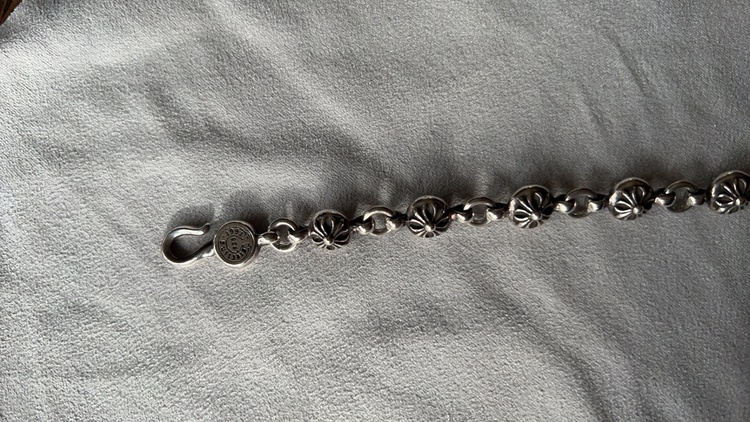 クロスボールブレスレット【#1】12連（古着・ファッション）の商品画像 - 査定依頼日：2026年1月14日 - 最高査定価格：287,000円