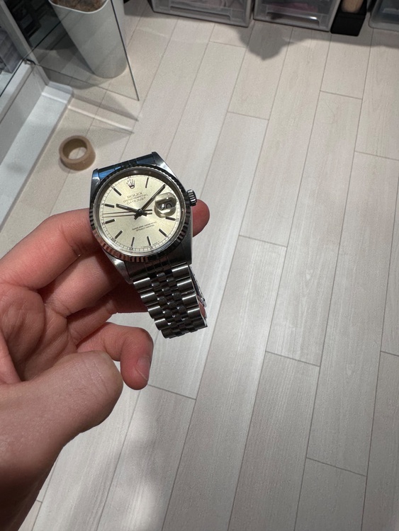 ロレックス デイトナ 1623（高級時計）の商品画像 - 査定依頼日：2026年2月2日 - 最高査定価格：1,050,000円