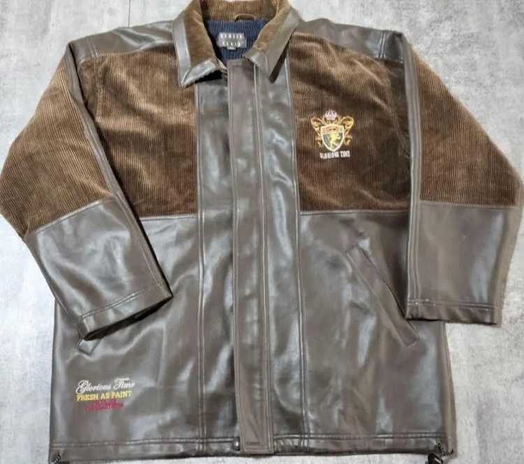 レザー（古着・ファッション）の商品画像 - 査定依頼日：2026年2月15日 - 最高査定価格：3,000円