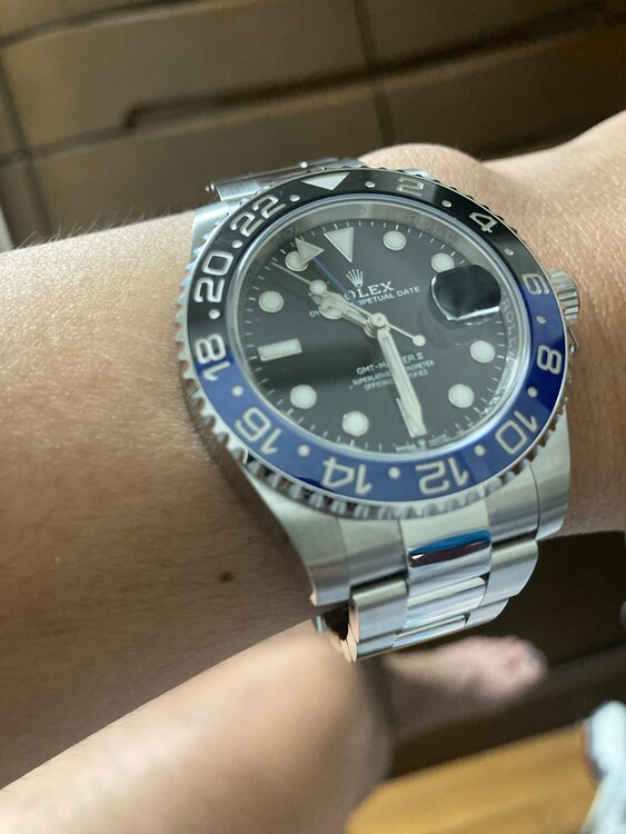 ロレックス GMTマスター 126710bln（高級時計）の商品画像 - 査定依頼日：2025年3月13日 - 最高査定価格：2,300,000円