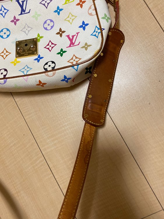 ルイヴィトン マルチカラー （ブランドバッグ）の商品画像 - 査定依頼日：2023年5月22日 - 最高査定価格：55,000円