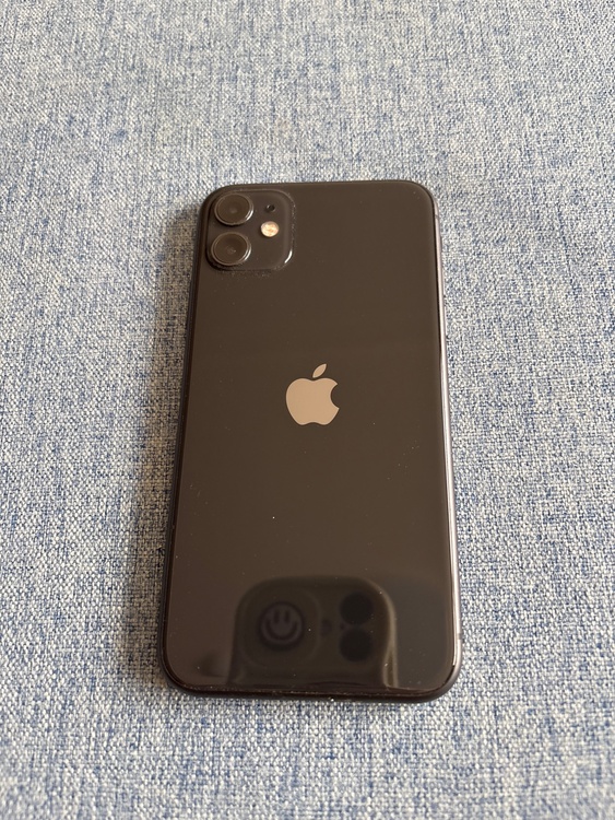 iPhone11 64GB SIMフリー（スマホ）の商品画像 - 査定依頼日：2026年4月17日 - 最高査定価格：20,000円