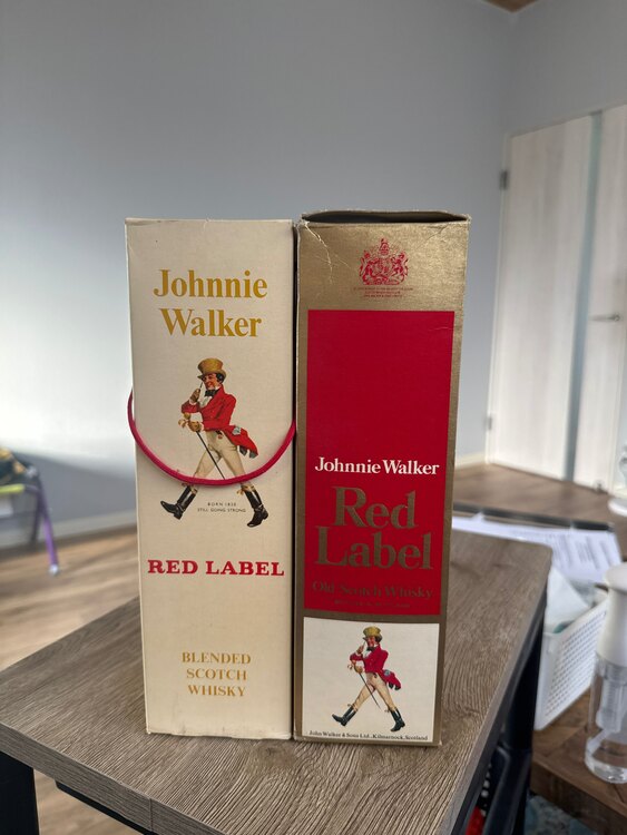 ジョニーウォーカー（お酒）の商品画像 - 査定依頼日：2025年3月14日 - 最高査定価格：2,000円