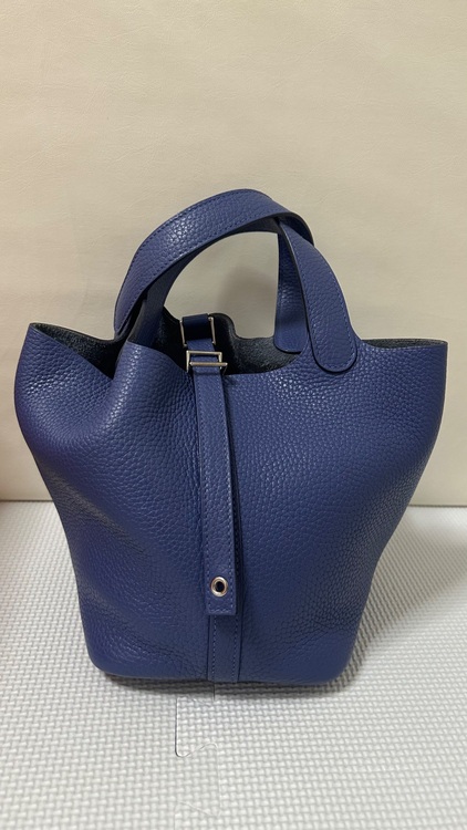 ピコタンロック18（ブランドバッグ）の商品画像 - 査定依頼日：2025年10月5日 - 最高査定価格：380,000円