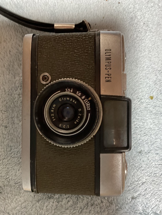 オリンパスpen（カメラ）の商品画像 - 査定依頼日：2025年9月12日 - 最高査定価格：10,000円