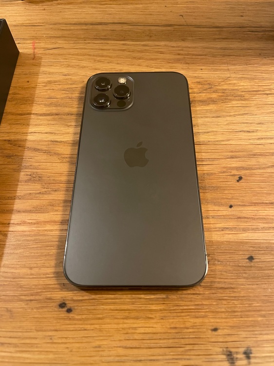 iPhone12pro256GB（スマホ）の商品画像 - 査定依頼日：2025年9月22日 - 最高査定価格：46,000円