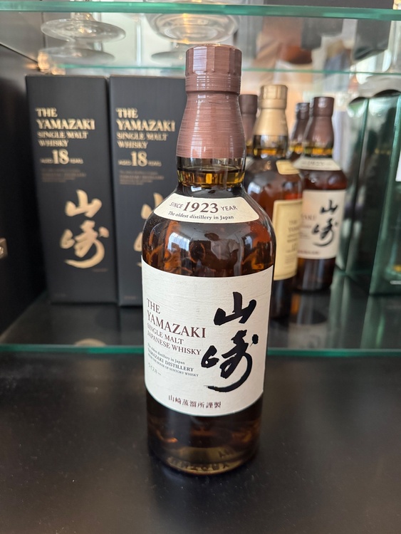 ウイスキー サントリー山崎 （お酒）の商品画像 - 査定依頼日：2025年12月19日 - 最高査定価格：334,300円