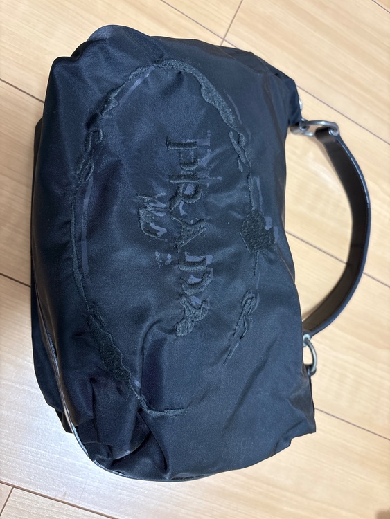 プラダ（ブランドバッグ）の商品画像 - 査定依頼日：2026年9月5日 - 最高査定価格：30,000円