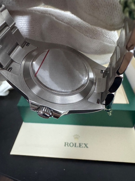 ロレックス エクスプローラー 226570（高級時計）の商品画像 - 査定依頼日：2025年8月13日 - 最高査定価格：1,580,000円