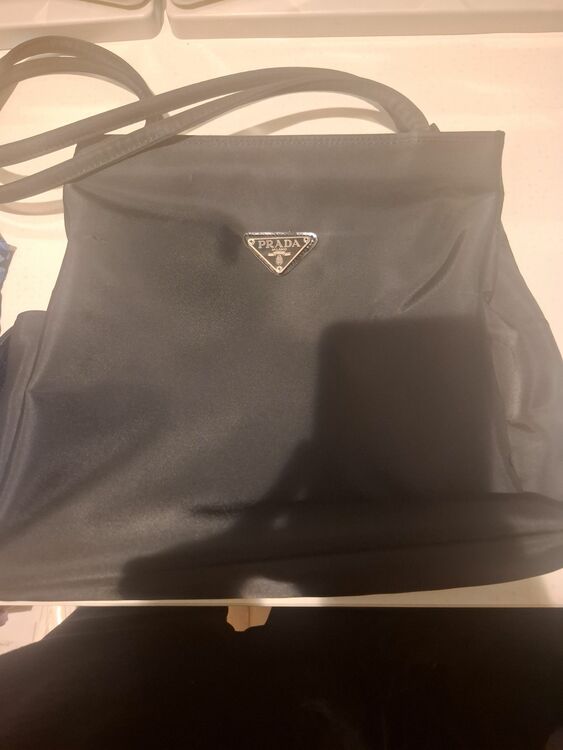 PRADA（ブランドバッグ）の商品画像 - 査定依頼日：2025年9月11日 - 最高査定価格：70,000円