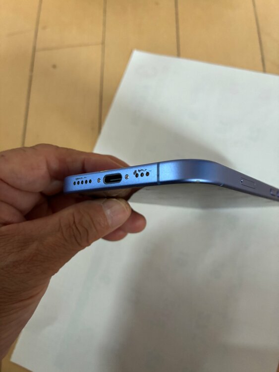 iPhone iPhone 16 256GB SIMフリー（スマホ）の商品画像 - 査定依頼日：2026年5月26日 - 最高査定価格：77,000円
