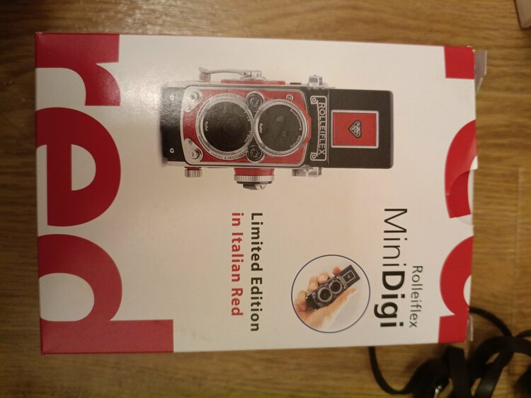 Rollei（カメラ）の商品画像 - 査定依頼日：2026年5月30日 - 最高査定価格：10,100円