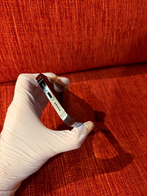 iPhone 13 Pro 1TB SIMフリー（スマホ）の商品画像 - 査定依頼日：2026年3月2日 - 最高査定価格：47,000円