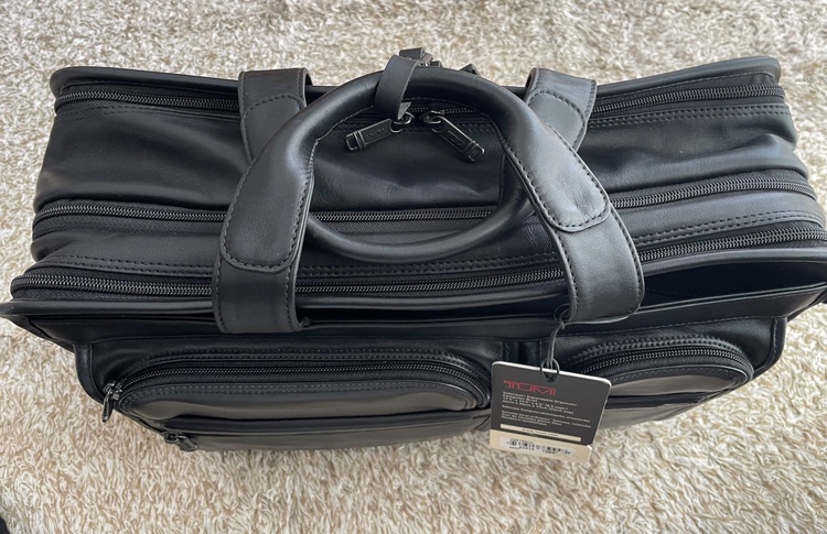 その他 TUMI （ブランドバッグ）の商品画像 - 査定依頼日：2025年12月14日 - 最高査定価格：3,500円