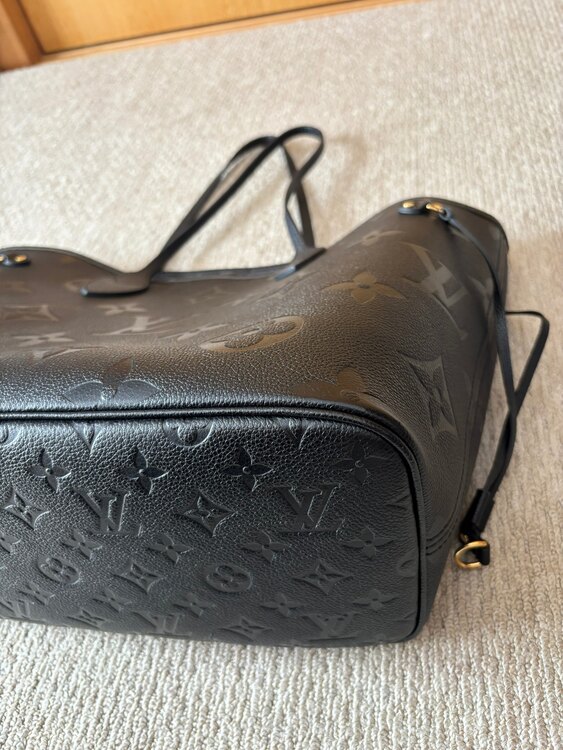 モノグラムアンプラントネヴァーフルMM（ブランドバッグ）の商品画像 - 査定依頼日：2024年12月16日 - 最高査定価格：250,000円