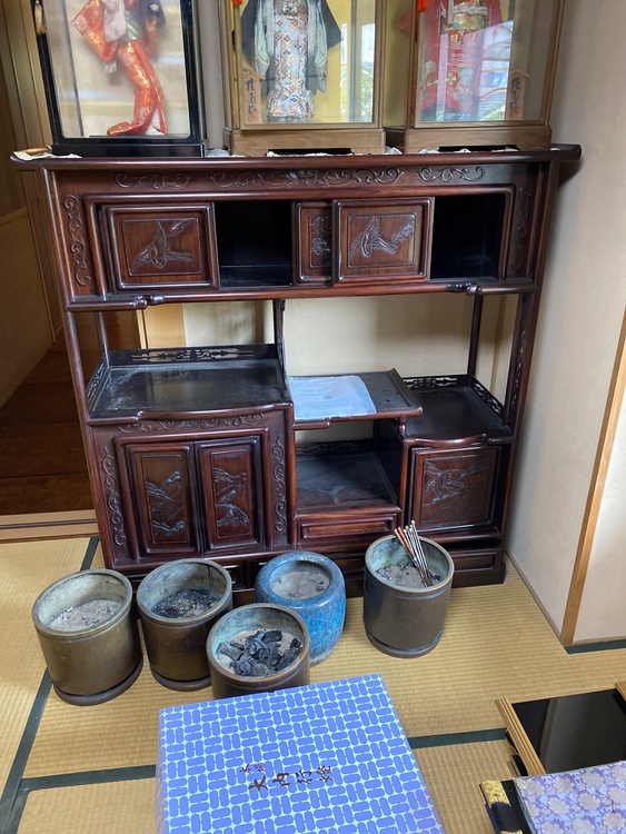 黒檀の茶箪笥（美術品・骨董品）の商品画像 - 査定依頼日：2026年9月18日 - 最高査定価格：5,000円