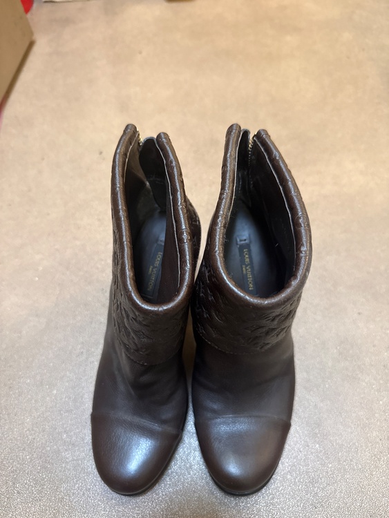 ルイヴィトン（古着・ファッション）の商品画像 - 査定依頼日：2025年12月18日 - 最高査定価格：7,000円