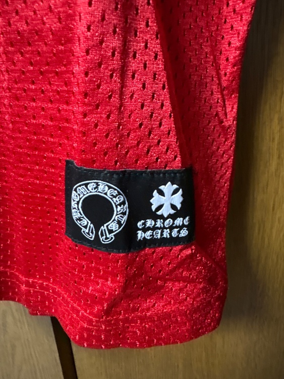 クロムハーツメッシュロングtシャツ赤（古着・ファッション）の商品画像 - 査定依頼日：2026年3月17日 - 最高査定価格：8,000円