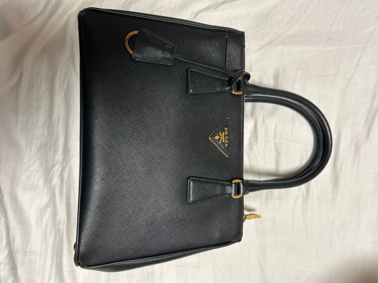 ガレリア（ブランドバッグ）の商品画像 - 査定依頼日：2025年4月21日 - 最高査定価格：95,000円