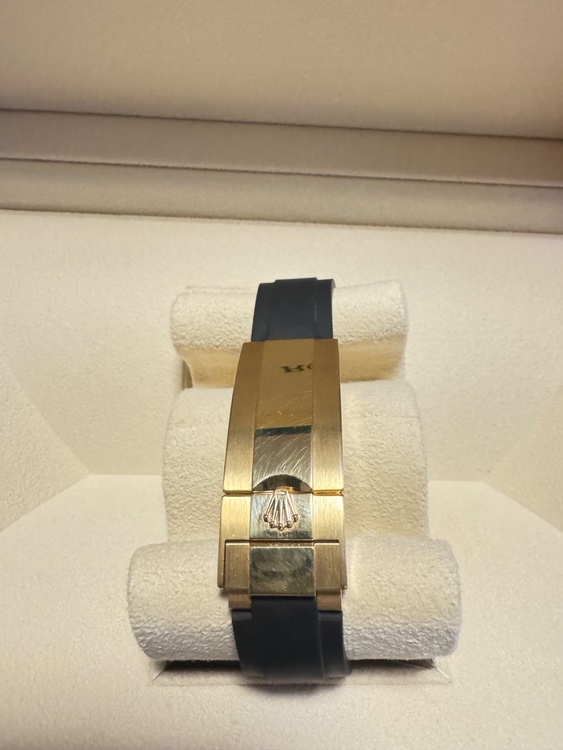 126518LN（高級時計）の商品画像 - 査定依頼日：2025年12月28日 - 最高査定価格：9,300,000円