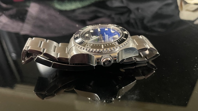 ディープシー 126660（高級時計）の商品画像 - 査定依頼日：2026年2月17日 - 最高査定価格：1,950,000円