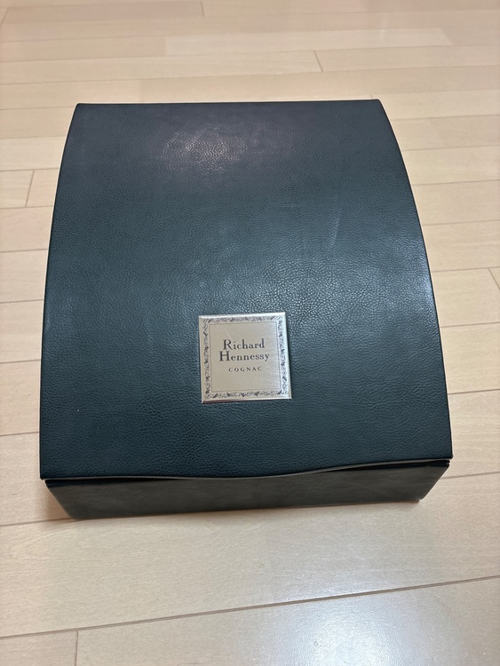ヘネシーリシャール（お酒）の商品画像 - 査定依頼日：2025年12月10日 - 最高査定価格：180,000円