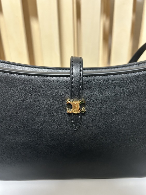 セリーヌ  （ブランドバッグ）の商品画像 - 査定依頼日：2026年2月20日 - 最高査定価格：205,000円