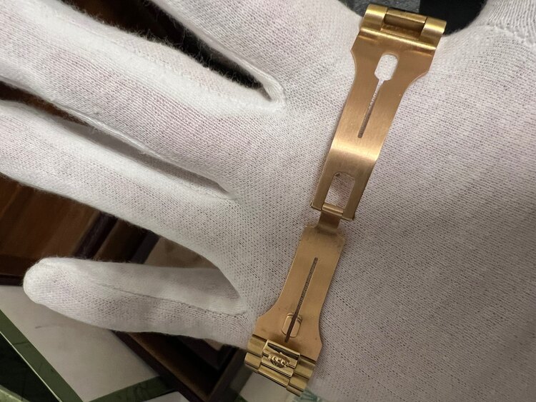 ロレックス デイデイト 18238（高級時計）の商品画像 - 査定依頼日：2025年4月23日 - 最高査定価格：2,800,000円