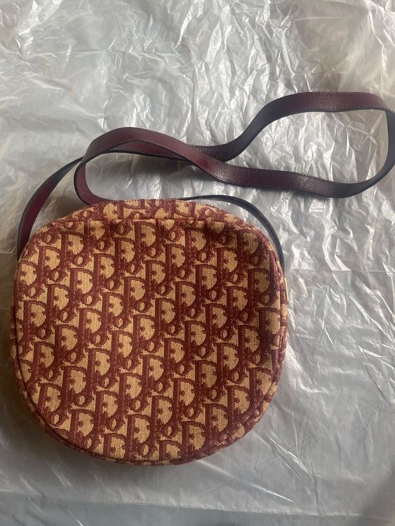 ディオール  （ブランドバッグ）の商品画像 - 査定依頼日：2025年11月12日 - 最高査定価格：30,000円