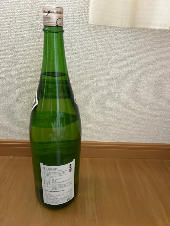 超特撰　極上黒松剣菱　1.8ℓ（お酒）の商品画像 - 査定依頼日：2025年4月13日 - 最高査定価格：200円