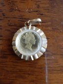 エリザベス女王コインペンダントトップ（金・貴金属）の商品画像 - 査定依頼日：2026年2月14日 - 最高査定価格：80,000円