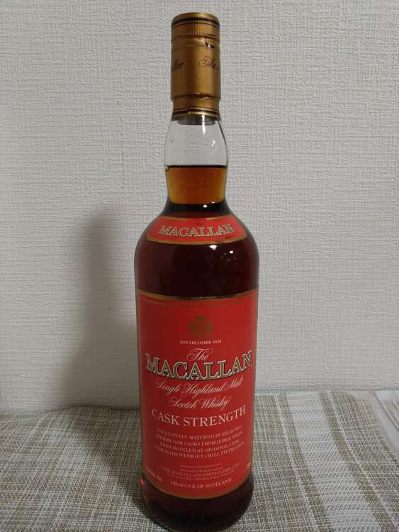 マッカラン　カスクストレングス（お酒）の商品画像 - 査定依頼日：2025年5月25日 - 最高査定価格：326,000円