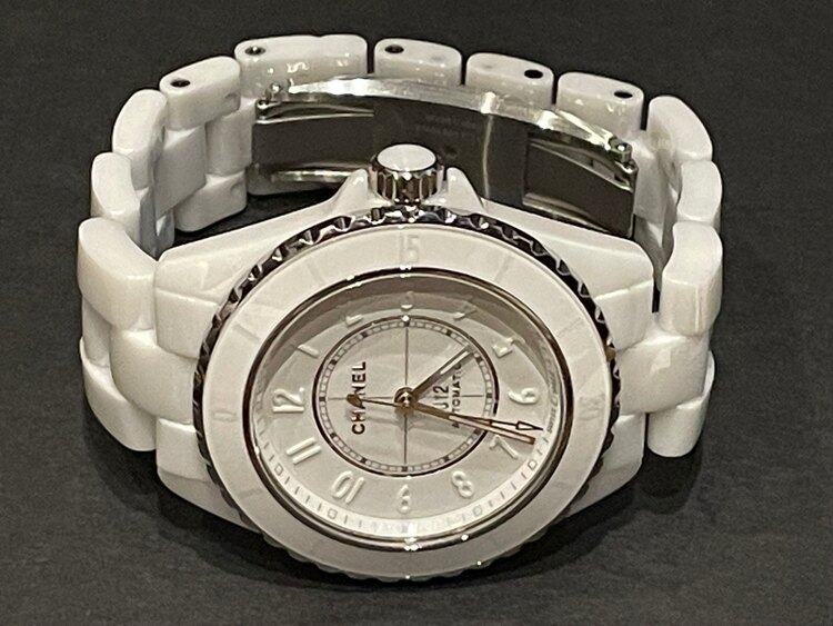 J12 ファントム（高級時計）の商品画像 - 査定依頼日：2025年5月15日 - 最高査定価格：550,000円