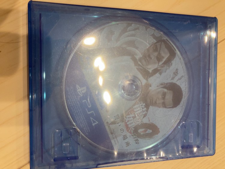 PS4スパイダーマン、龍が如く0（ゲーム機本体・ゲームソフト）の商品画像 - 査定依頼日：2022年12月7日