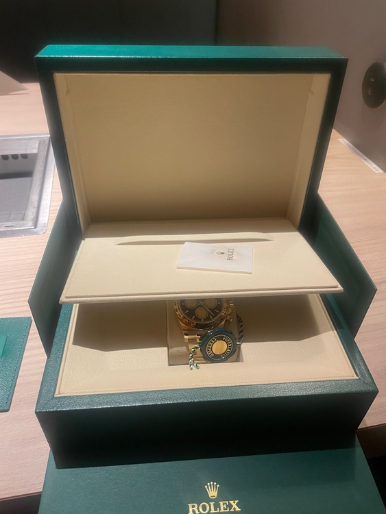 126508（高級時計）の商品画像 - 査定依頼日：2026年1月20日 - 最高査定価格：9,300,000円