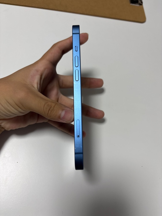 iPhone13（スマホ）の商品画像 - 査定依頼日：2026年7月12日 - 最高査定価格：40,000円