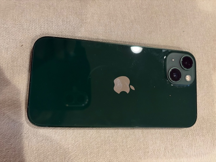 iPhone 13 256GB docomo（スマホ）の商品画像 - 査定依頼日：2026年5月9日 - 最高査定価格：45,000円