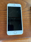 iPhone iPhone8 64GB au（スマホ）の商品画像 - 査定依頼日：2026年8月30日 - 最高査定価格：1,500円