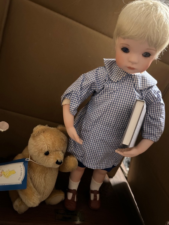 ガブリエル社製　クラシック・プーさん　クリストファーロビン・ビスクドール　ガブリ（美術品・骨董品）の商品画像 - 査定依頼日：2025年10月4日 - 最高査定価格：100,000円