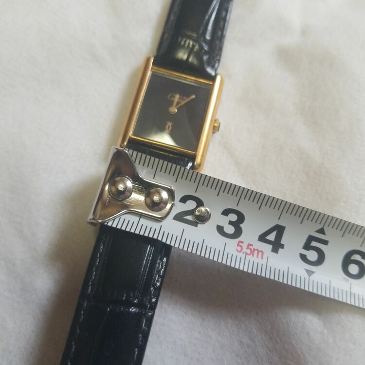 カルティエ タンク 9 090223（高級時計）の商品画像 - 査定依頼日：2025年10月15日 - 最高査定価格：250,000円