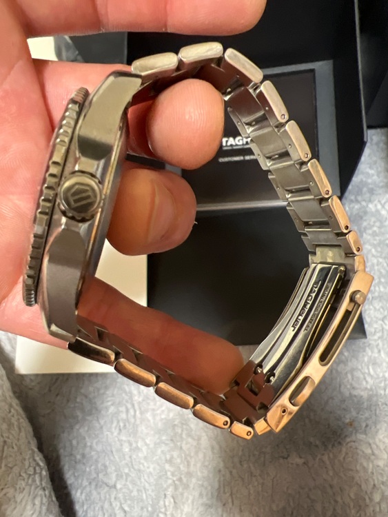 タグホイヤー アクアレーサー （高級時計）の商品画像 - 査定依頼日：2025年11月23日 - 最高査定価格：250,000円