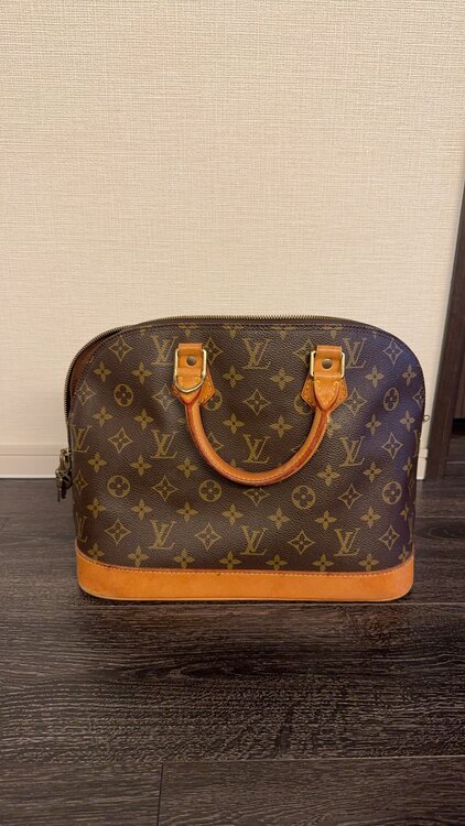 ルイヴィトン アルマ （ブランドバッグ）の商品画像 - 査定依頼日：2024年11月30日 - 最高査定価格：35,000円