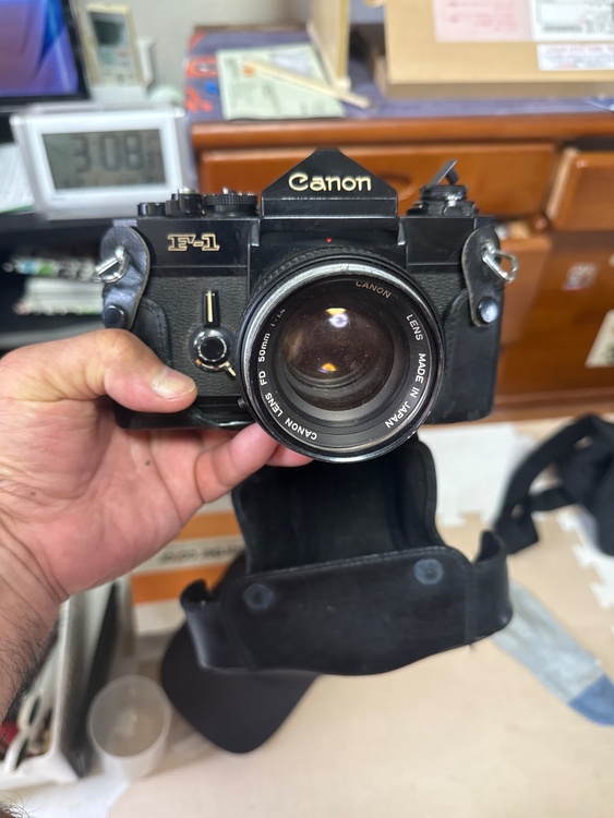 F-1（カメラ）の商品画像 - 査定依頼日：2026年6月20日 - 最高査定価格：16,000円