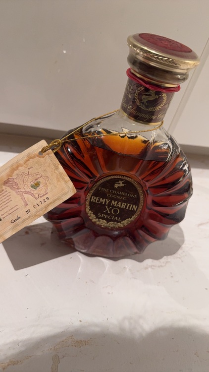 ブランデー レミーマルタン （お酒）の商品画像 - 査定依頼日：2025年6月7日 - 最高査定価格：8,000円