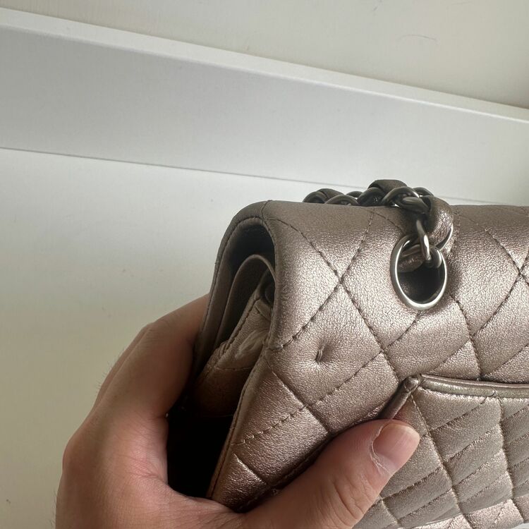 マトラッセ（ブランドバッグ）の商品画像 - 査定依頼日：2025年8月28日 - 最高査定価格：700,000円